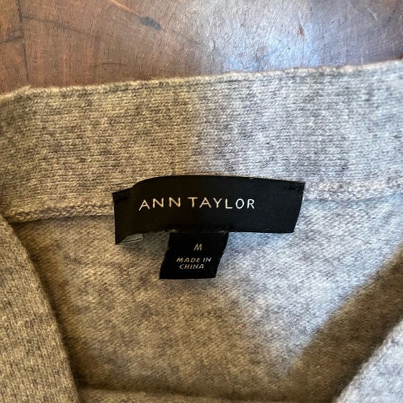 Ann Taylor Sweater - Picture 3 of 3